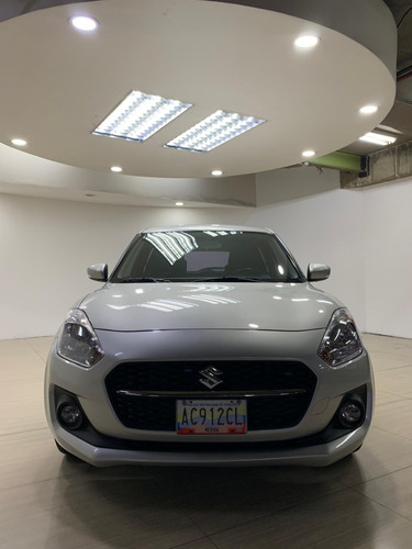 Suzuki Swift 2023 /vn
