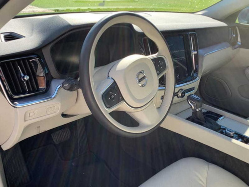 Volvo S60 T-4 Momentum 2.0 Turbo 190cv Aut./2020