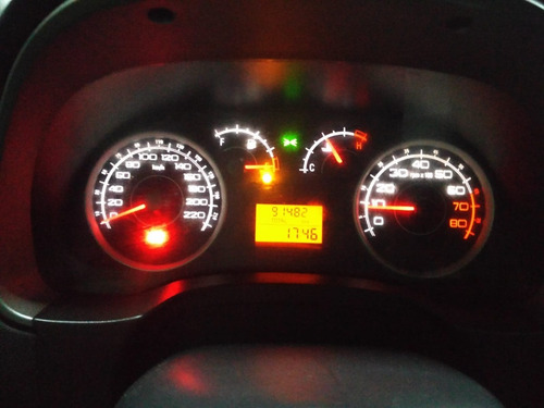 Imagem 7 de 8 de Fiat Idea 2016 1.4 Attractive Flex 5p Ipva 2022 Total Pago