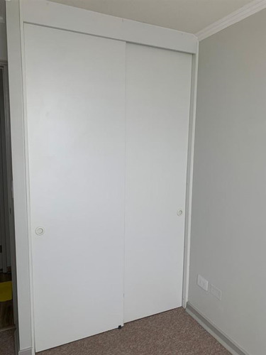 Primer Piso, Disponible Para Arriendo, Con Gc Incluido.