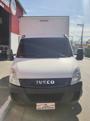 Imagem 2 de 15 de Iveco Daily 35s14