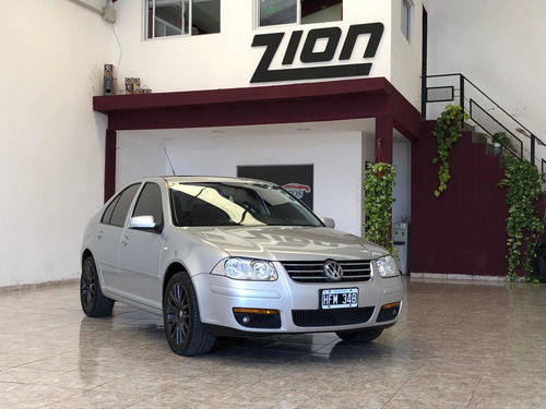 Volkswagen Bora 1.8 Highline T 180cv Cuero 2008
