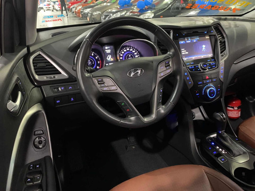 Imagem 12 de 13 de Hyundai Grand Santa Fé 2015 3.3 Automatico 7 Lugares