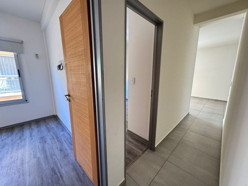 Venta Dpto 3 Amb 56m2 / Cochera Descub / Lomas Z.