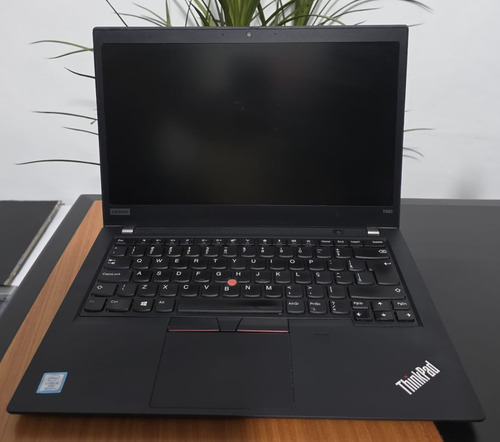 Notebook Lenovo Thinkpad T490 I5 8gb Nvme 256gb Windows 11 (Recondicionado)