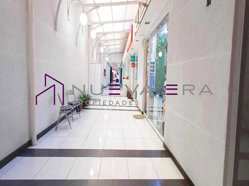 Local Remodelado De 2 Plantas Sgto. Centro (170930)