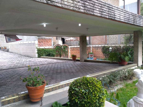 Imagen 4 de 30 de Venta De Amplisima Casa Residencial Toluca, Estado De México