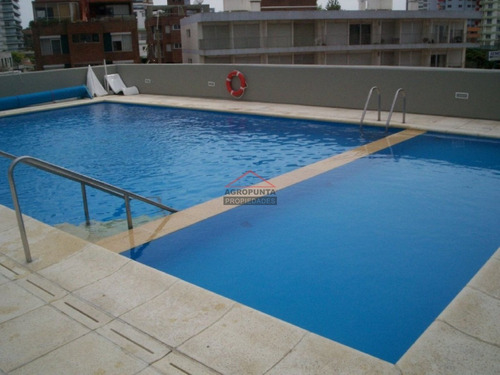 Brava, Primeras Paradas, Excelente Construcción- Ref: 5371