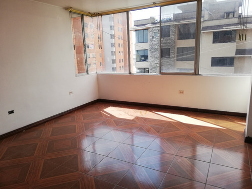 Imagen 2 de 7 de Arriendo Amplio Departamento