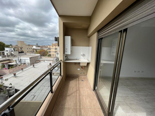 Avenida Mitre 1660, Avellaneda ¡dos Ambientes Al Contrafrente En Venta!