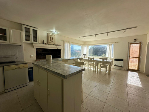 Casa En Venta - 5 Dormitorios 4 Baños - 620mts2 - Pinamar