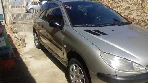 Peugeot 206 2005 1.0 16v Sensation 3p