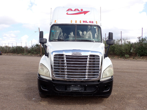 Tracto Camión Freightliner Cascadia Dd15 Año: 2013 Gmy100660