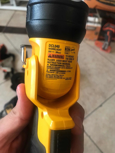 Dewalt 20v Esmeriladora, Bafer, Lámpara Y Taladro 20v (Usado)