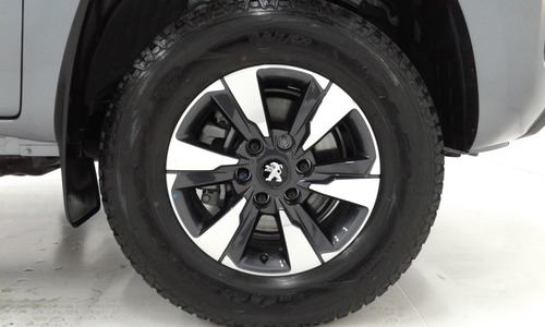 Imagen 7 de 10 de Peugeot Nueva Landtrek Allure 4p 2.4thp210hp Aut 6v 4x2 2022