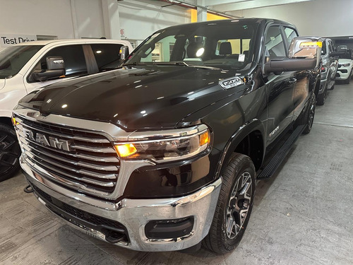 RAM 1500 3.0 Laramie 4X4 At8