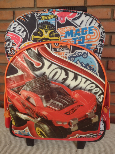 Mochila Con Carro Hot Wheels 18  