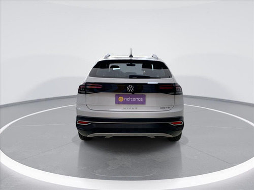 Volkswagen Nivus 1.0 200 TSI TOTAL FLEX HIGHLINE AUTOMÁTICO