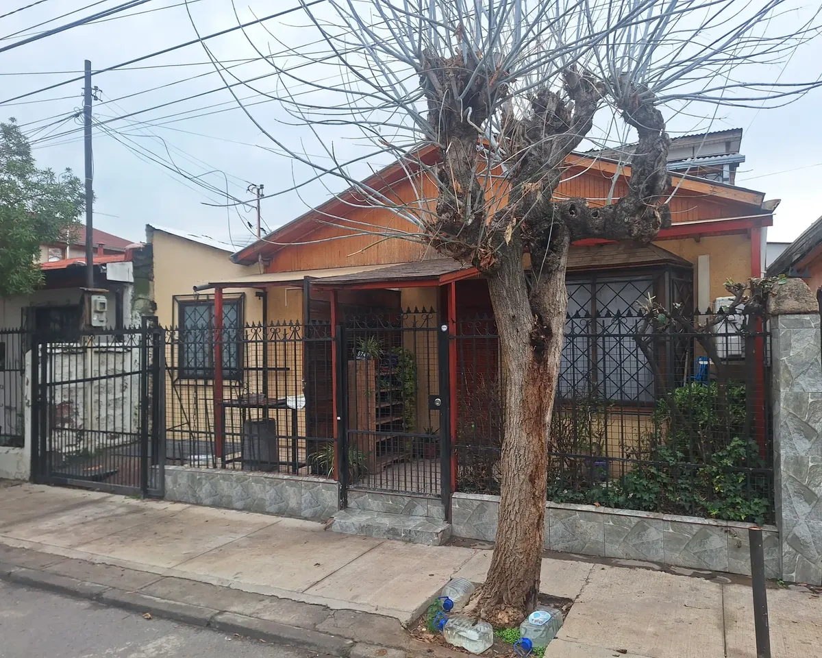 Imagen 2 de 13 de Oportunidad Casa Con Depto. A 300mt De Nueva Estación Metro