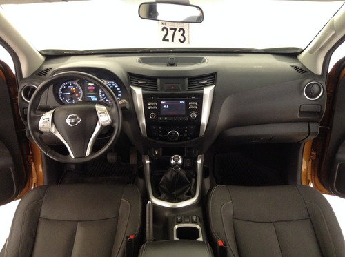 Nissan Pick-up Fron. 2.3 Np 300 4x2 Le