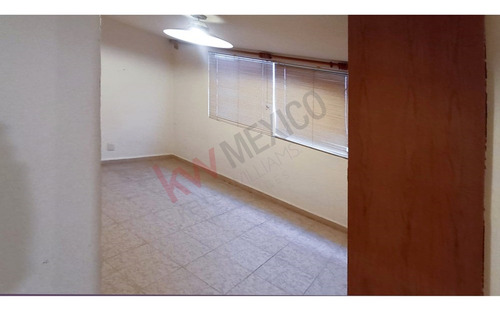 Departamento En Renta En Planta Baja , 3 Recámaras En Torres De Coyoacán.
