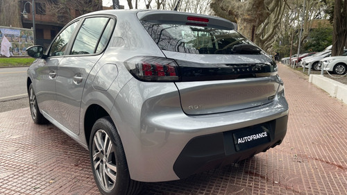 Imagen 13 de 25 de Peugeot 208 Allure Pack