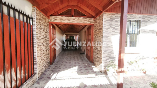 Casa En Venta De 3 Dorm Y 2 Baños En Pudahuel
