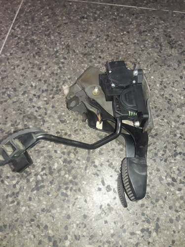 Pedalera Sin Tps Fiat Palio 1.8.
