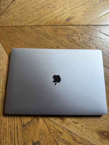 Apple Macbook Pro A1989 16 (2020) Core I9 32gb De Ram 2tb Gris (Usado)