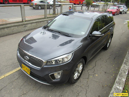Imagen 23 de 25 de Kia Sorento Trust 2.4 (4*2)