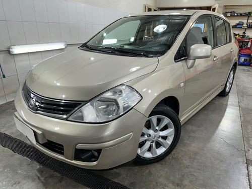 Nissan Tiida 1.8 Tekna