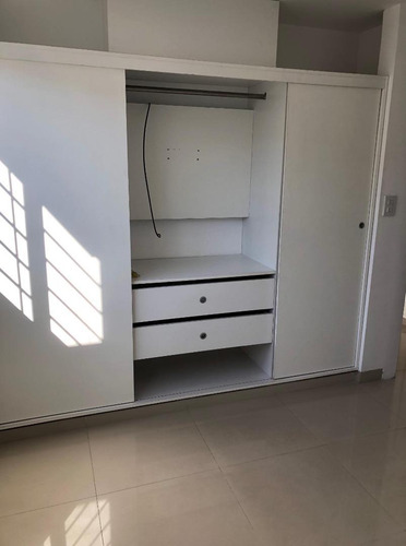 Imagen 11 de 14 de Venta Dpto En 22 Y72