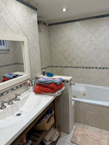 Venta Casa, Villa Ballester, 6 Ambientes, Pileta