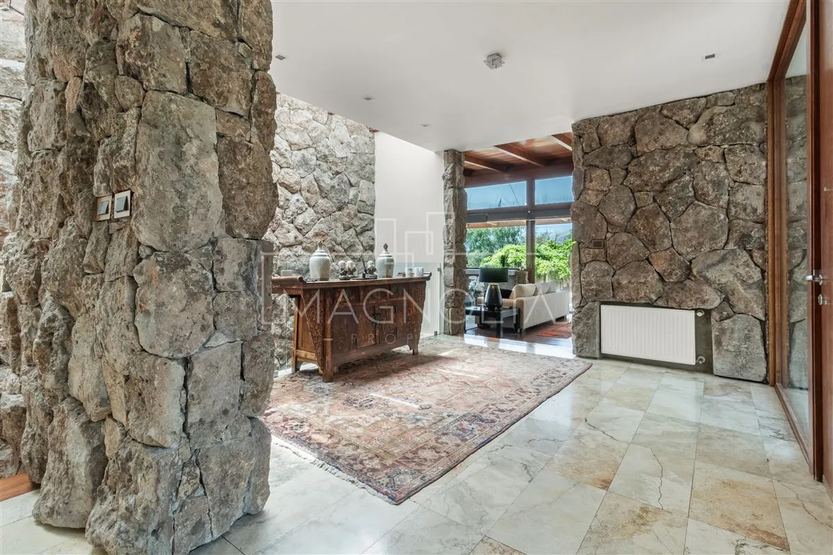 Imagen 4 de 29 de Casa En Venta De 5 Dorm. En Colina