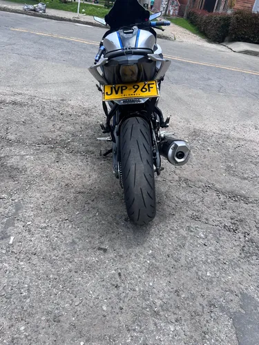 R15 V3 Bastante Jugueteada Con Soat Y Tecno Nuevos