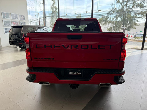 Chevrolet Silverado 5.3 V8 Custom Doble Cabina 4X4 At