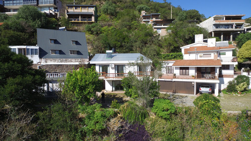 Venta Casa En Carlos Paz Con La Mas Increíble Vista, Centrica