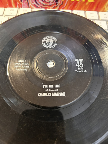Charles Manson I'm On Fire Disco Vinilo 7 45rpm Sharon Tate (Usado)