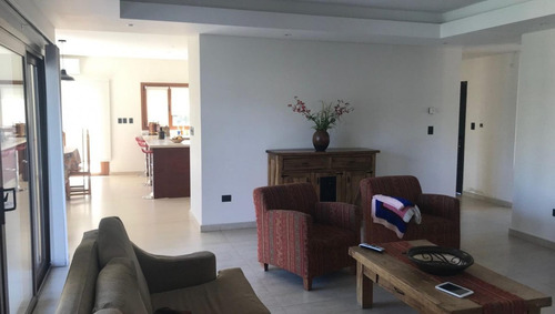 Imagen 5 de 16 de Vendo Casa 3 Dormi- Hermosa - Barrio Privado Sauces Del Lima