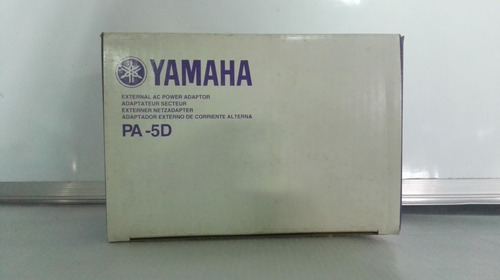 Imagen 3 de 6 de Adaptador Yamaha Para Teclado Ac120v 60hz/dc12v Pa5d