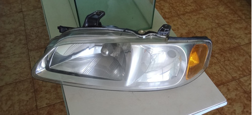 Faros Delanteros Nissan Sentra B15 2001-2004 Izquierdo Y Der