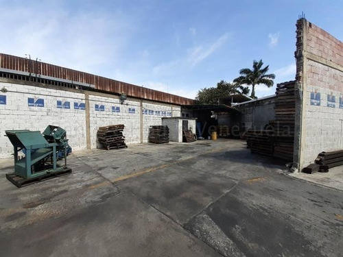 Imagen 2 de 30 de Galpones-depositos En Venta } Barquisiimeto /04245565759