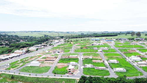 Imagem 2 de 10 de Terrenos - Ref: V8476
