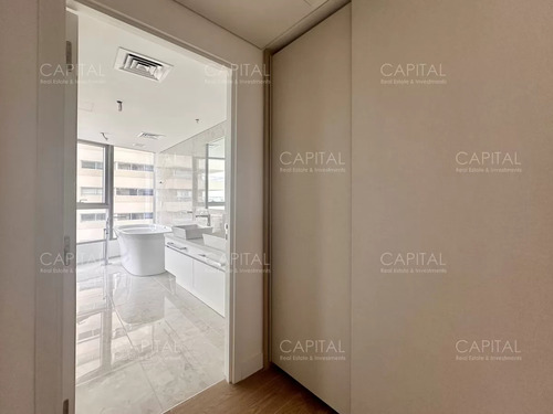Trump Tower De Tres Dormitorios Y Dependencia En Venta
