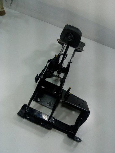 Base De Boster Con Pedal De Frenos Nissan Urvan (Usado)