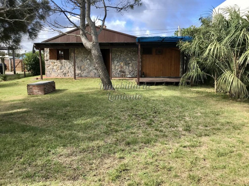 Venta Casa 2 Dormitorios Balneario Buenos Aires- Ref: 1047