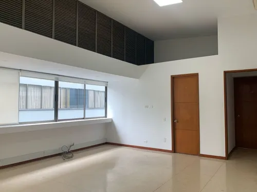 Local Comercial En Arriendo, El Poblado