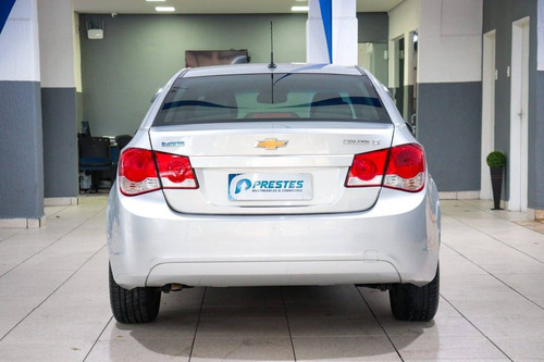 Imagem 8 de 15 de Chevrolet Cruze 1.8 Lt 16v Flex 4p Automático