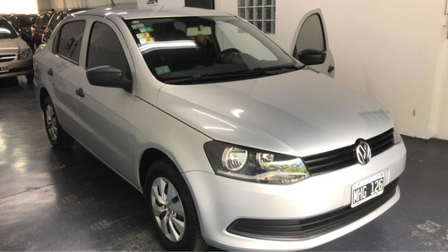 Volkswagen Voyage 1.6 Comfortline Plus 101cv 2013