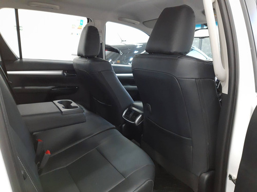 Imagem 13 de 15 de Toyota Hilux 2.8 D-4d Turbo Diesel Cd Srv 4x4 Automático